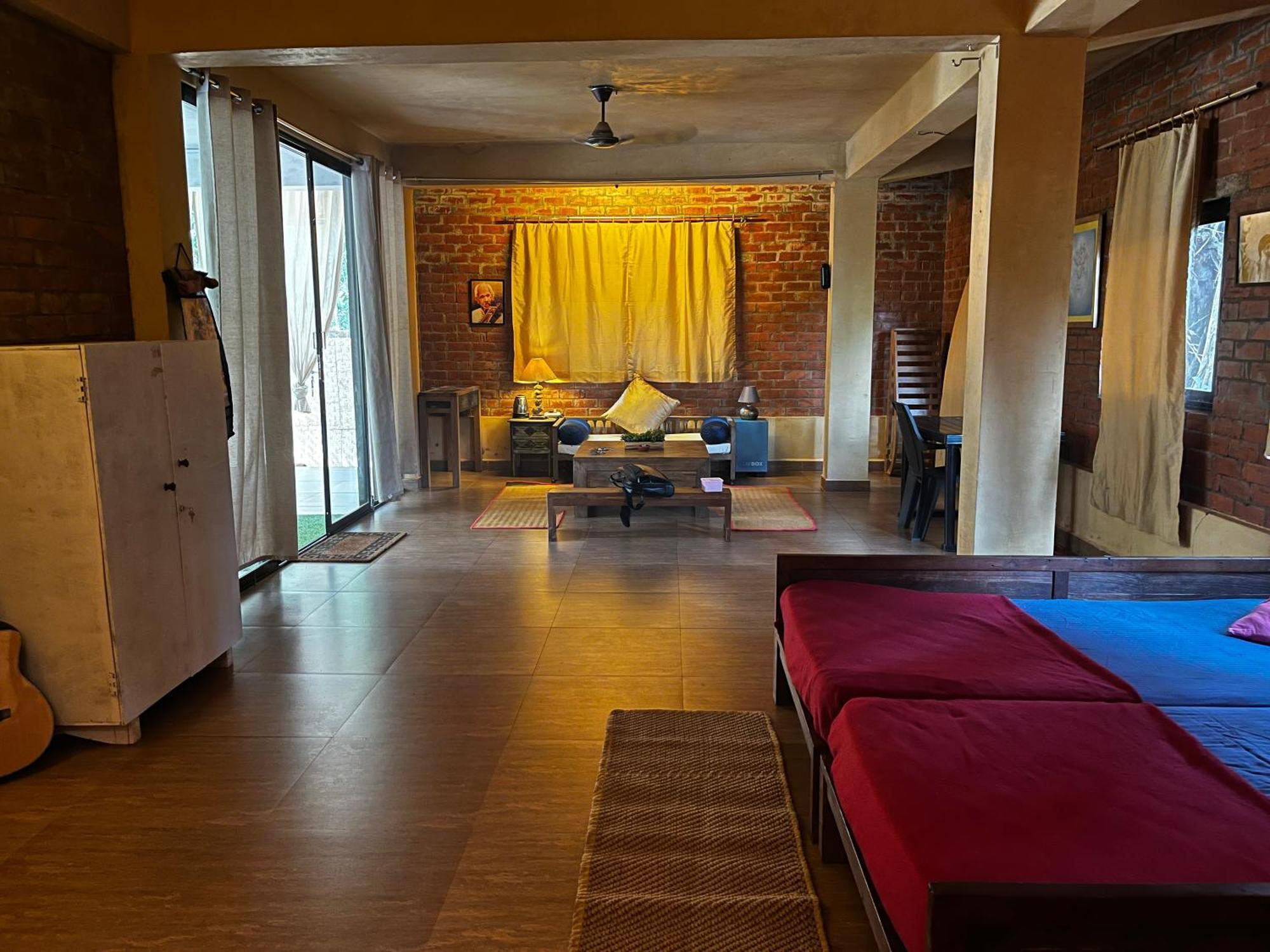 Satori Wellness Cottages I Yoga, Sauna, Ice Bath, Holistic Therapies & More Мандрем Екстер'єр фото